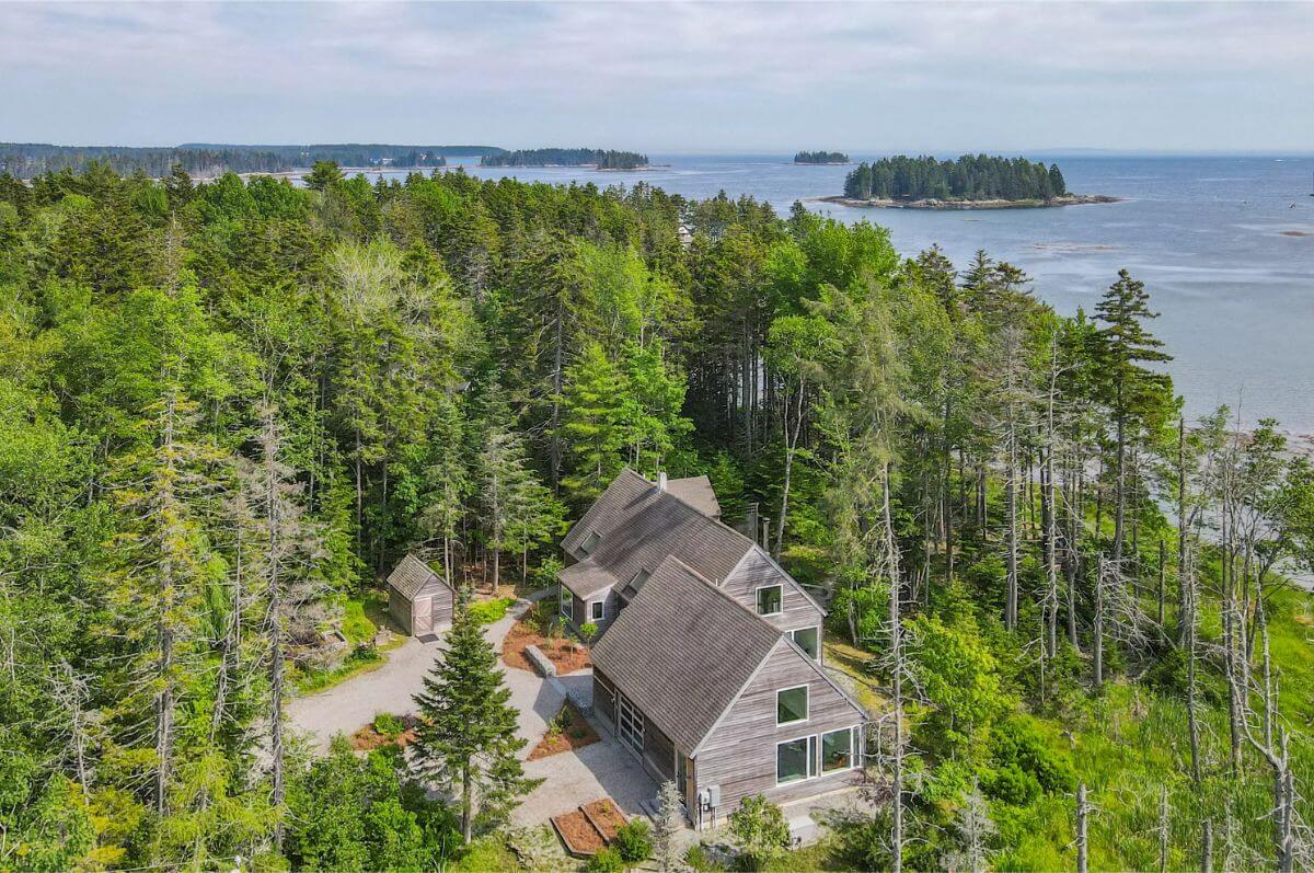 Here’s What $1 Million Will Get You For a House in Maine (July 2025 – 10 Properties)