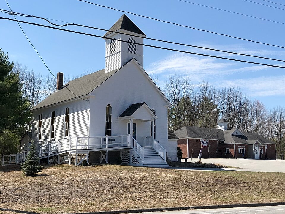 25 Secluded Towns Scattered Between Coast and Countryside in Southern Maine