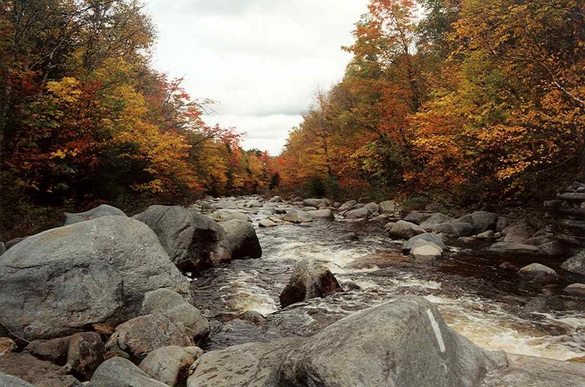 25 Secluded Mountain Towns in Western Maine Framed by Pines and Granite Peaks